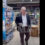 Μπόρις Τζόνσον: Ψωνίζει σε σούπερ μάρκετ στη Νέα Μάκρη